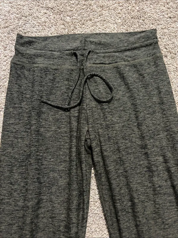 Beyond Yoga Women’s Green Midi Jogger Lounge Pants Small - Image 2