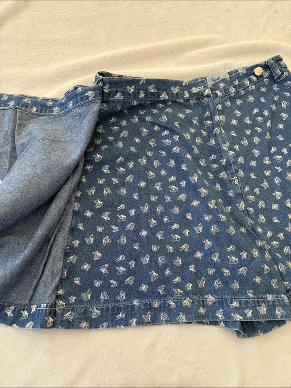 Vintage denim butterfly shorts size 18 32 Denim Floral Wrap Skort in Blue - Image 8