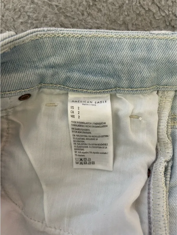 American Eagle Jean Shorts - Image 3