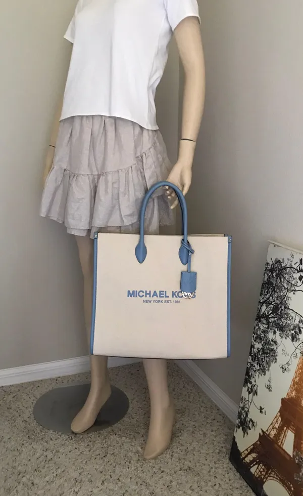 Michael Kors Purse - Image 7
