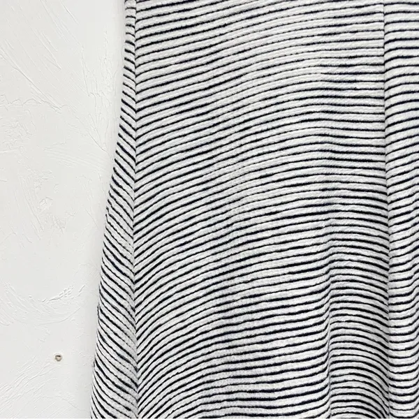 Max Studio Black & White Striped Short Sleeve Ruched Mini Dress Womens S Artsy - Image 12