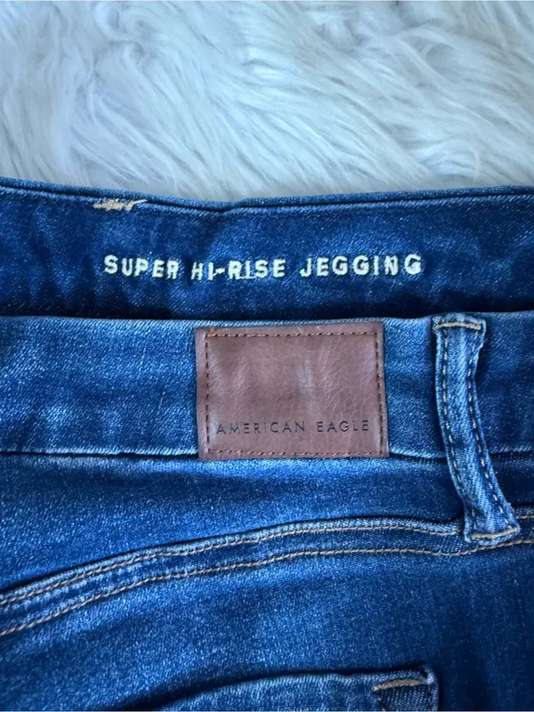 American Eagle Luxe Super High Rise Jegging Jeans Size 4 Long Distressed - Image 6