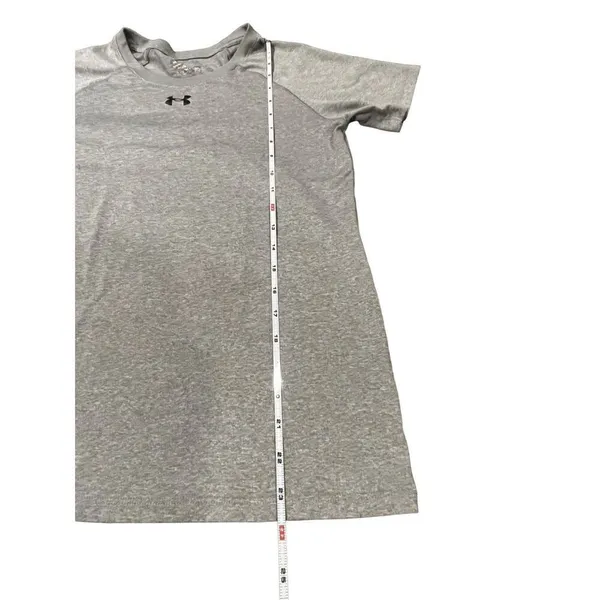 UNDER ARMOUR athletic T-shirt size S - Image 3
