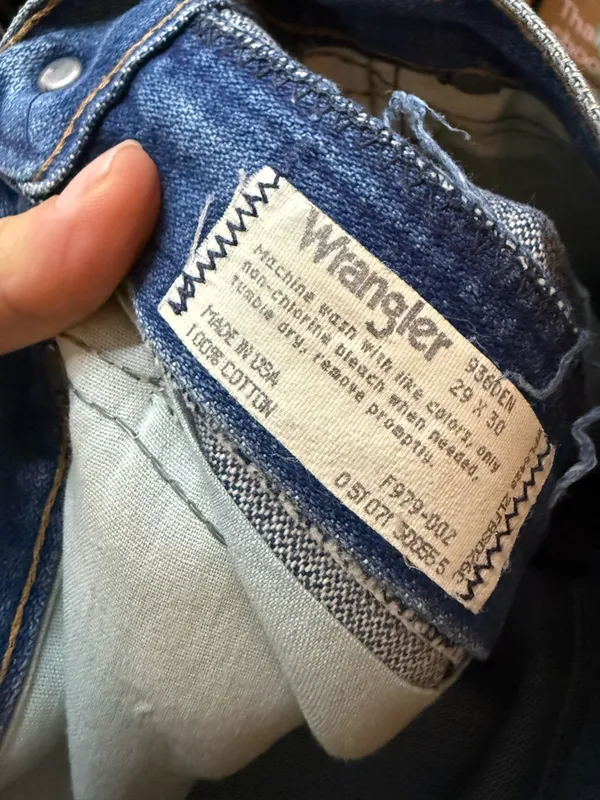 Wrangler Vintage Mid Rise Straight Leg Pleated Jeans - Image 4
