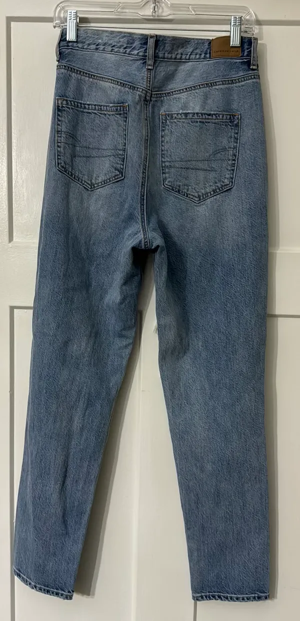 American Eagle Highest Rise Mom Jeans - Image 2