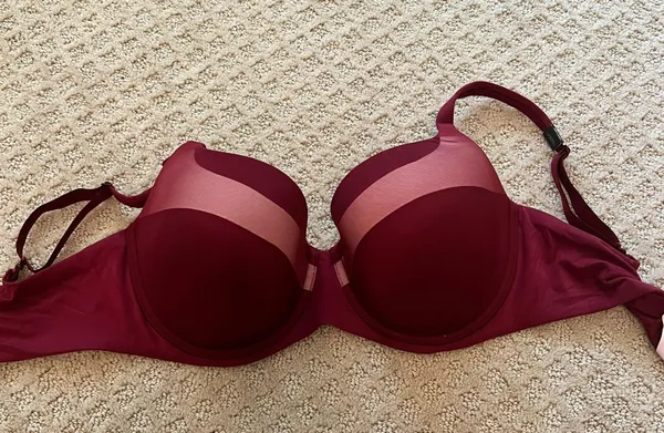 Victoria's Secret Bra (NWT) - Image 2