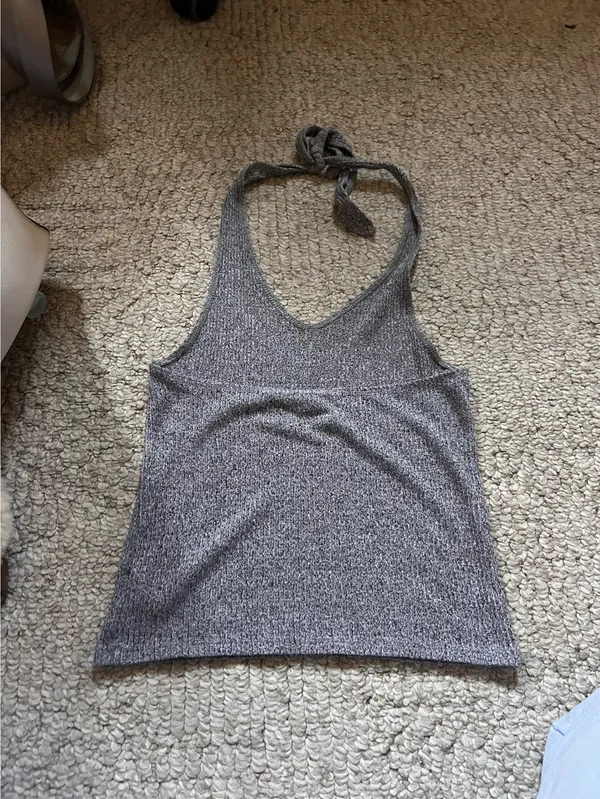 American Eagle Grey Halter Top - Image 2