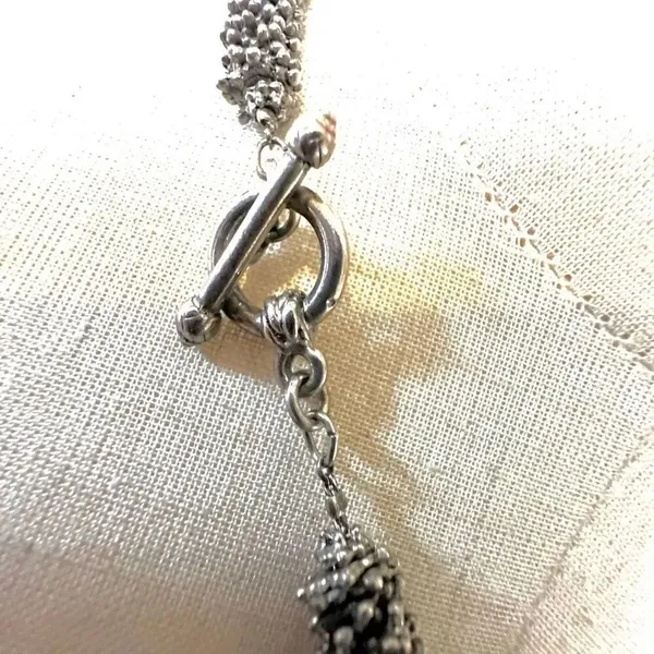 Silver tone faux pearl collar necklace - Image 6