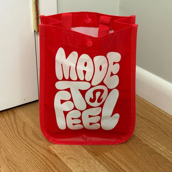Lululemon Small Reusable Tote Bag Winter 2026 - Image 2