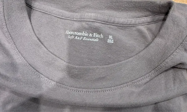 Essentials T-shirt - Image 3