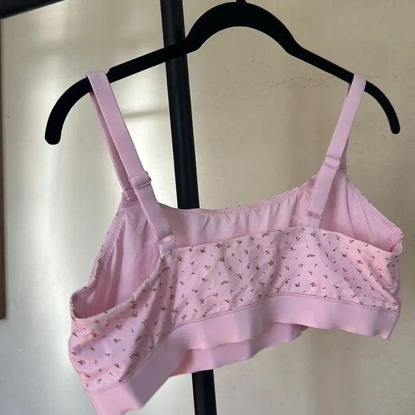 NEW SKIMS‎ PINK FLORAL SCOOP NECK BRALETTE Size L - Image 7