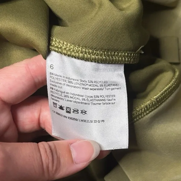 Lululemon Softstreme Perfectly Oversized Cropped Crew Sage Green Twill size 6 - Image 4
