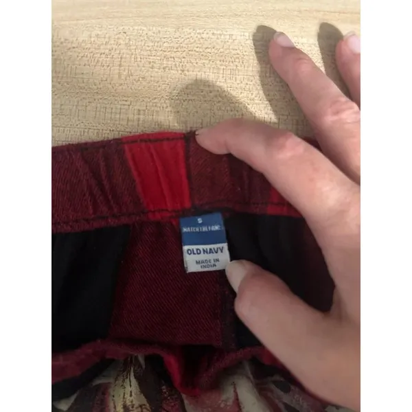 Old navy flannel pajama pants - Image 4