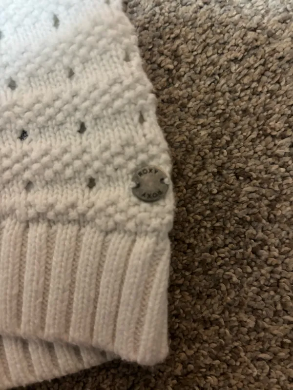 Roxy white sweater knit XS/s - Image 3