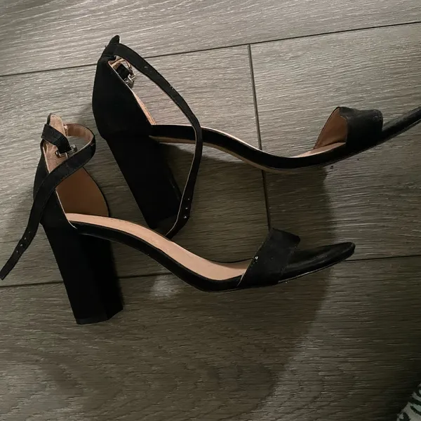 Madden Girl Black 3.5 in Heels - Image 5