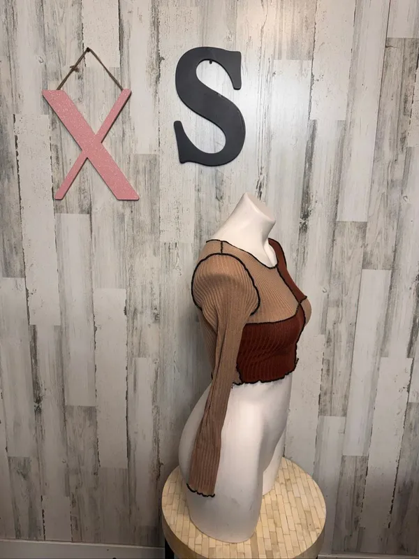 SHEIN Colorblock Exposed Seam Crop Top Womens XS Brown Tan Ribbed Long Sleeve - Image 2