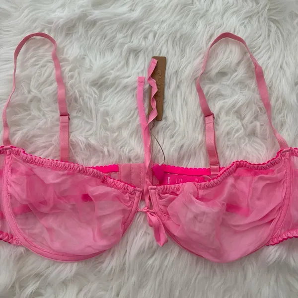 Skims Romance Balconette Bra Bubble Gum Size 44DD - Image 4