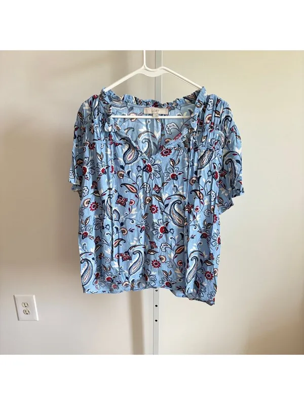 Loft EUC Women's Blue Floral Paisley V-Neck Front Tie Blouse Size L - Image 7