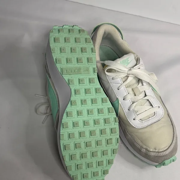 Nike Women's Sneakers in Mint Green and White - Image 5