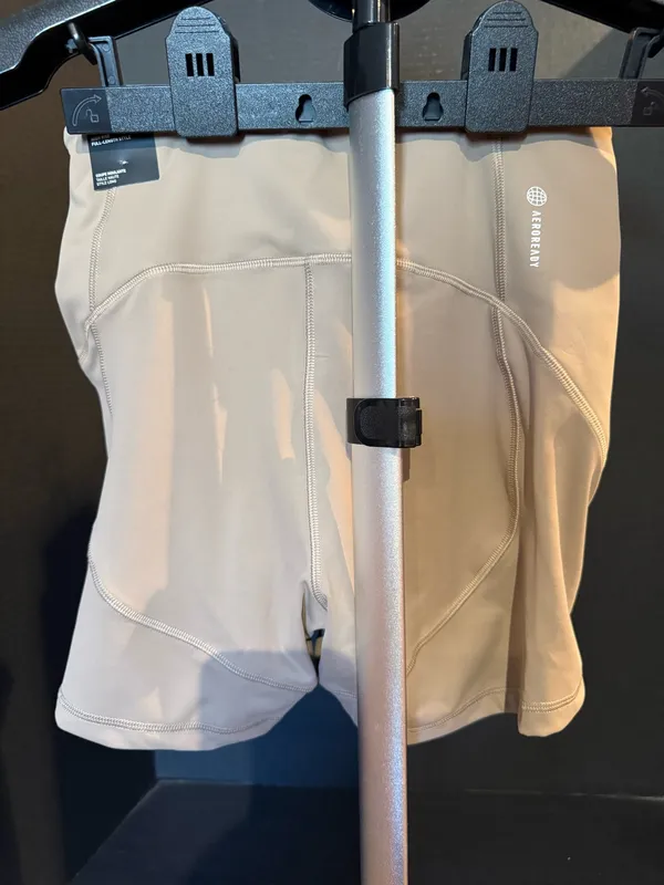 Women’s Adidas highwasted gym shorts size medium - Image 3