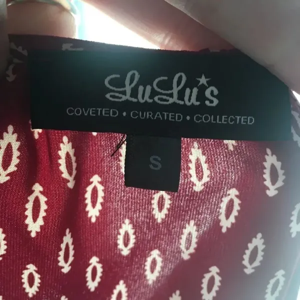 Lulu’s dark red S elegant boho wrap maxi dress - Image 4