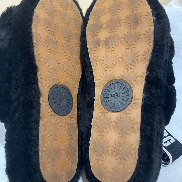 UGG  OH YEA Black Fluffy Slippers - Image 5