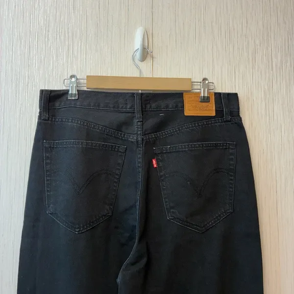 Levi's HIGH LOOSE FLARE Black Denim Wide Leg‎ Jeans Size 32 - Image 5