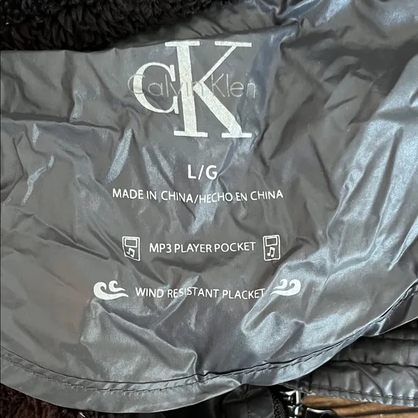 Calvin Klein Black and Gray Duck Down Filled Full Zip Puffer Vest - Size Large - Image 14