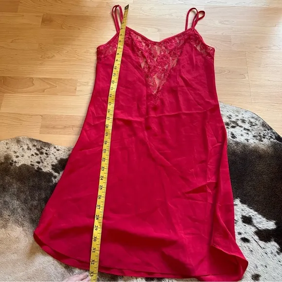 VINTAGE VICTORIA’S SECRET Gold Label Red Lace Slip Mini‎ Dress Size Medium - Image 6