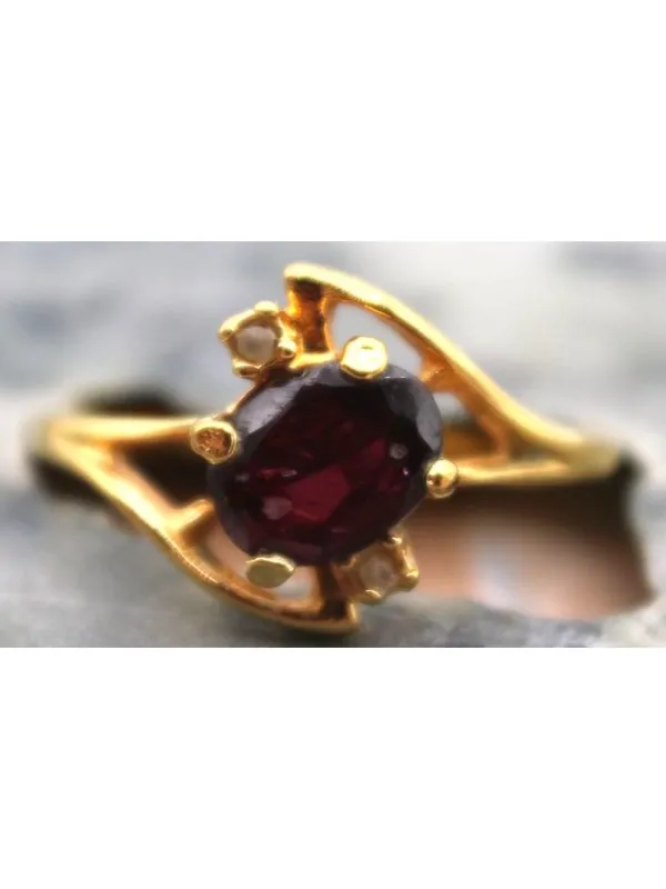 Amethyst Gemstone and Clear Rhinestones Ring Gold Tone Size 7.5 Elegant Dainty - Image 5