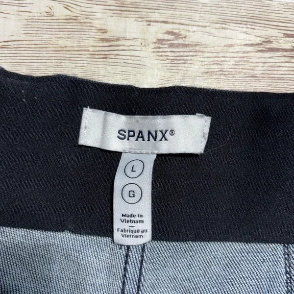 SPANX High-Waisted Pull-On Wide Leg Denim Jeans Pants Size Large Dark Wash - Image 5