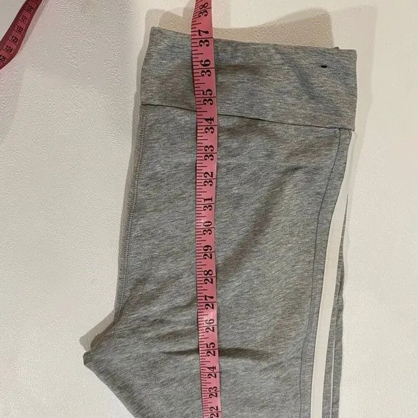 New Balance Gray Stripe Active Leggings Size L - Image 6