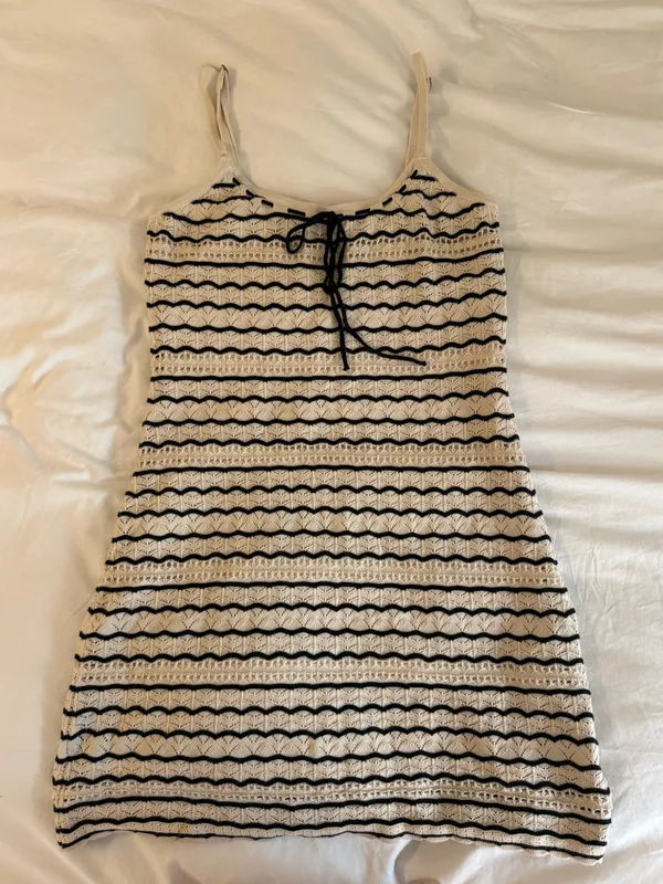 Cutest Hollister Mini Dress - Image 5