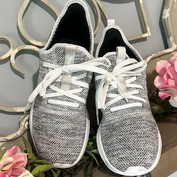 Adidas Cloudfoam Sneakers Lightweight Athletic Shoes Womens 9 Gym - Image 3