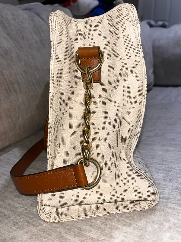 Michael Kors Purse - Image 5