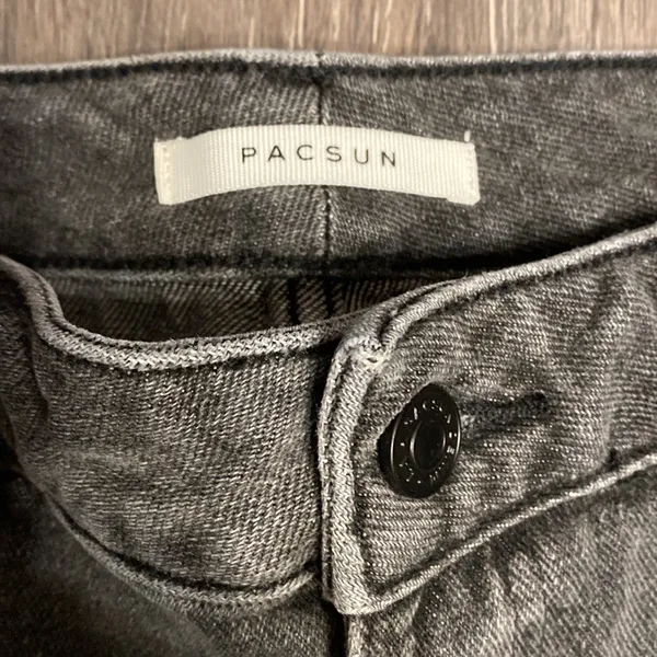 PACSUN Distressed Grey Mom Jeans Size 30 - Image 5