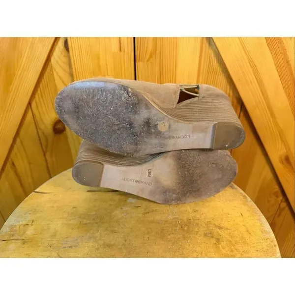 Lucky Brand Reevas peep-toe suede wedge ankle booties brown 6.5M - Image 7