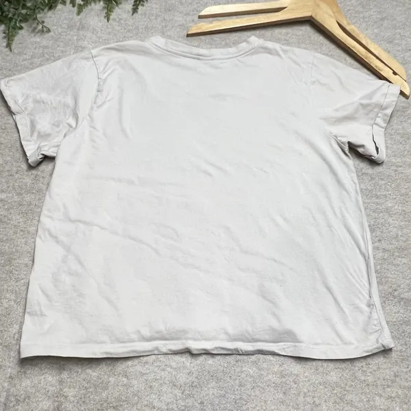 Messy Bun Just Chillin Paradise Palm Distressed Tshirt Women's XL EUC Casual‎ Summer Beach Vacation - Image 4
