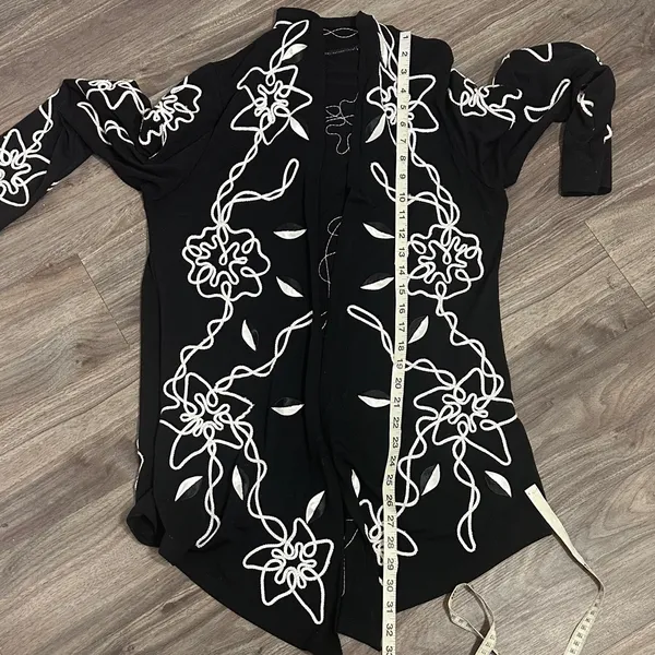 Lauren Michelle Black Embroidered Floral Cardigan – Boho Chic Elegance. - Image 10
