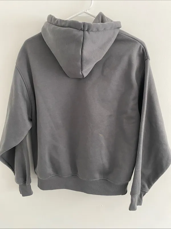 Strawberry Shortcake Berry Cute Graphic Gray Sweatshirt SMALL - Image 4