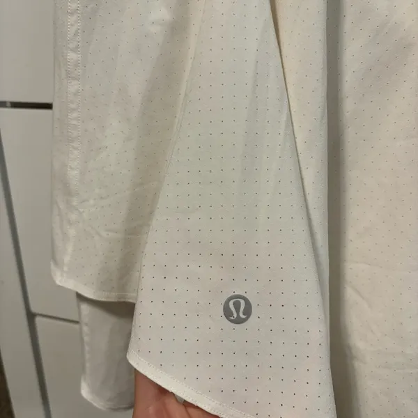 Lululemon Court Rival Perforated High-Rise Skirt - Image 4