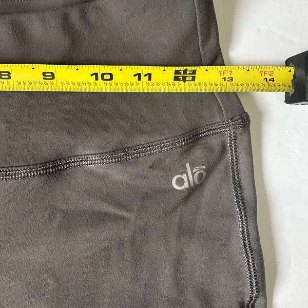 ALO Yoga Charcoal Crop‎ Leggings Women’s Sz S - Image 4