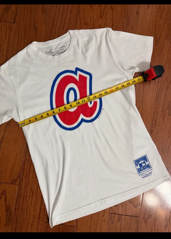Nostalgia co Mitchell & Ness ATL Braves White T-Shirt - Size L - Image 7