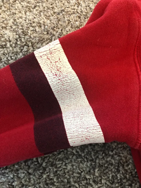 Evereve Red Sundry Sweatshirt - Image 4