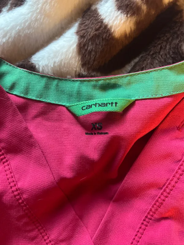 Carhartt Scrub Top - Image 3