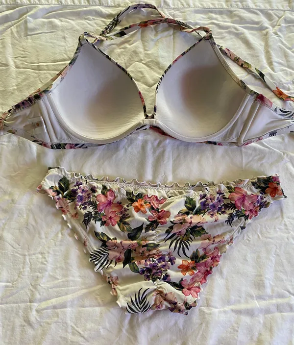 Target Shade And Shore Bikini - Image 5