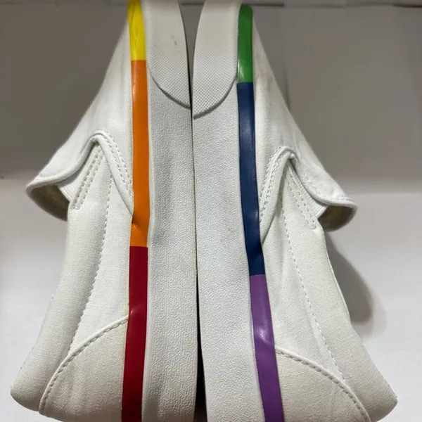 Vans Classic Slip On Size 6 Mems 7 Women Rainbow Foxing Pride White Rainbow - Image 3