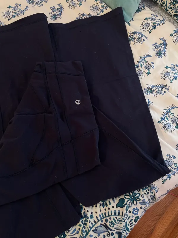 Lululemon Yoga Pants - Image 3
