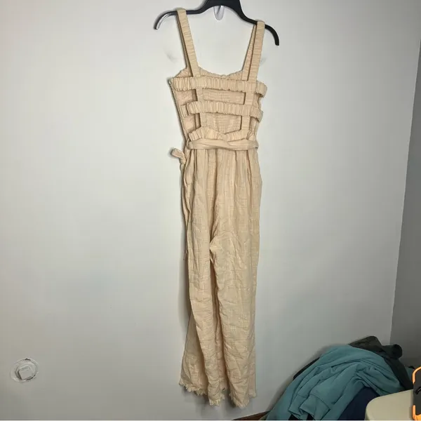 Loveriche cream raw hem jumpsuit‎ open back tie waist women's size medium trendy - Image 7