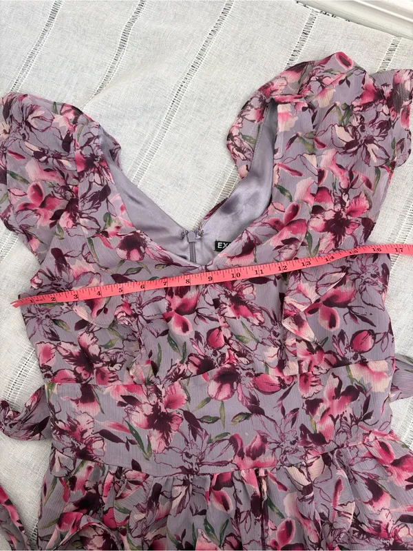 Express purple and pink floral print short-sleeve mini dress with a V-neckline - Image 9